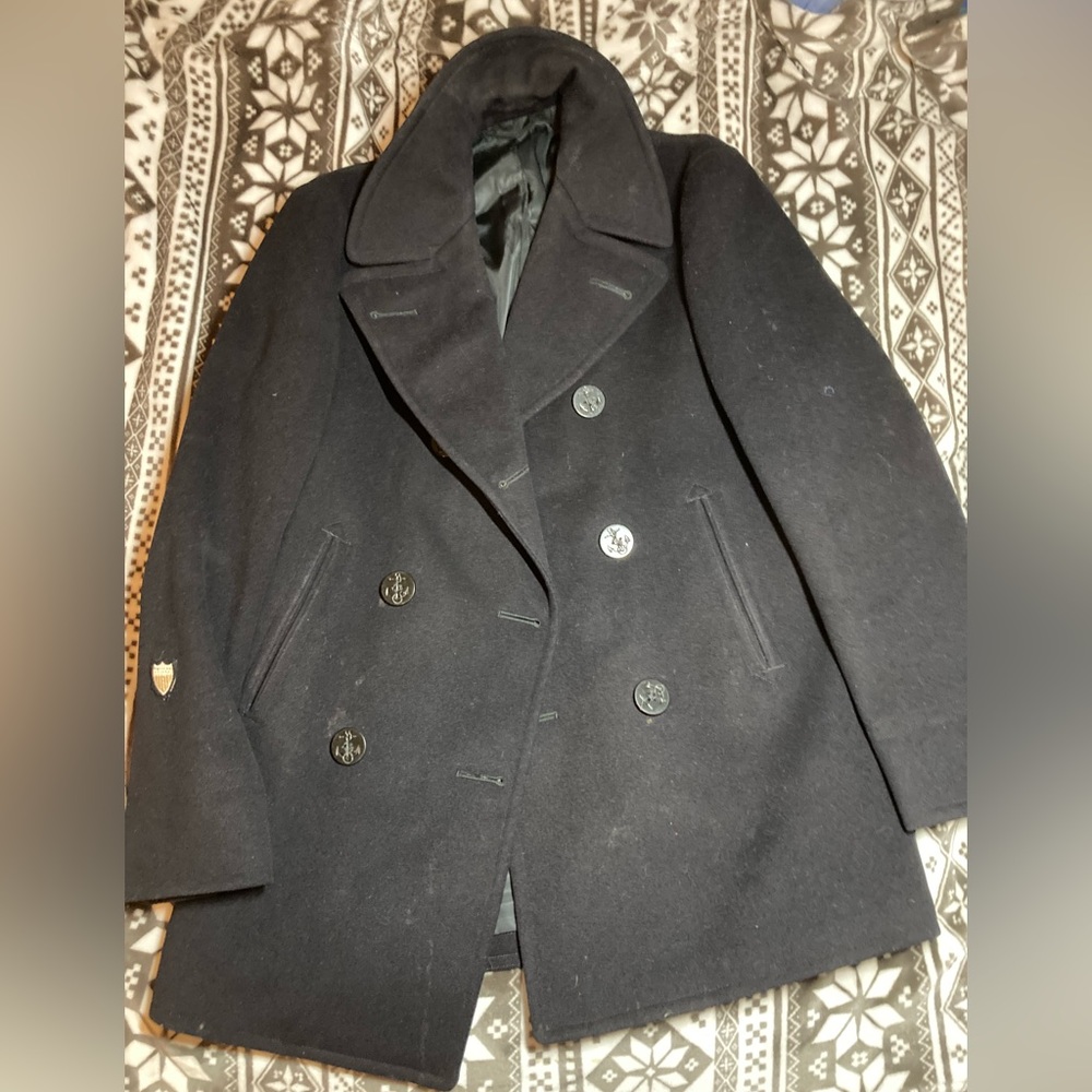 Military issue pea coat size 32 vintage